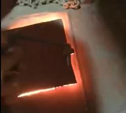 電弧爐冶煉現(xiàn)場視頻